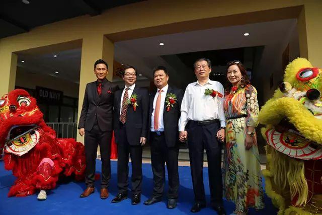 开业剪彩香港新沣集团高级副总裁尚柏奥莱董事长李长铭先生致辞中国